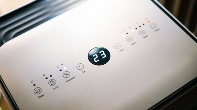 Climatisation bureaux : obligations de température, choix d’équipement